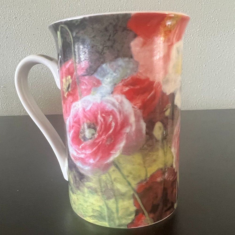 Creative Tops Vintage Poppy Cluster Fine China Tea Cup Coffee Mug England Floral